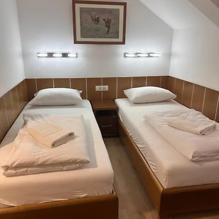 Aqua Prenociste Hotel 3*