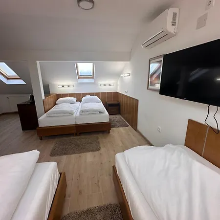 Aqua Prenociste Hotel 3*