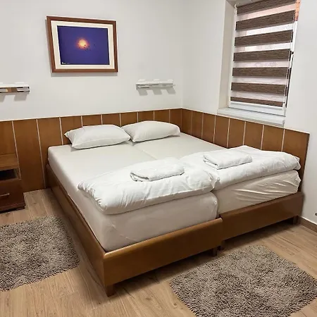 Hotel Aqua Prenociste 3*