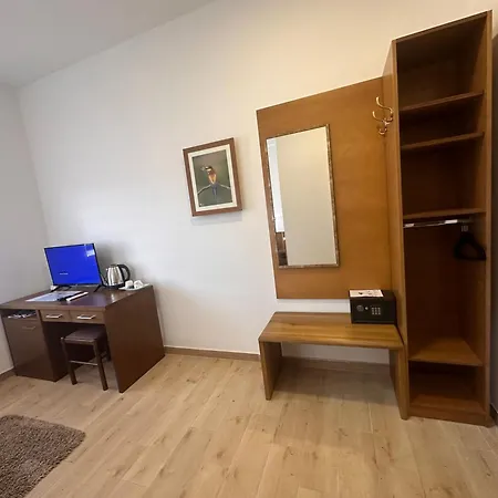 Aqua Prenociste Hotel 3*