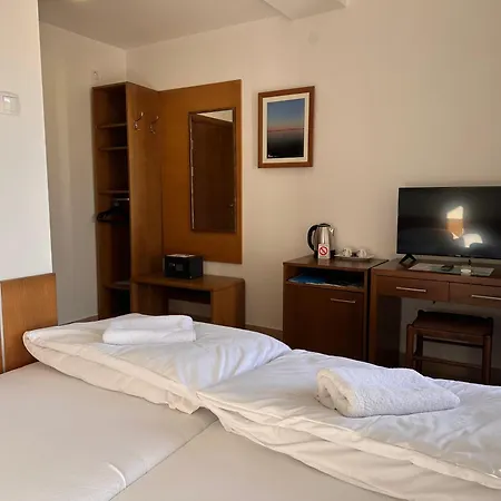 Aqua Prenociste Hotel 3*