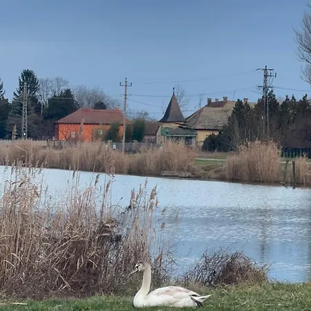 Aqua Prenociste 3* Palić