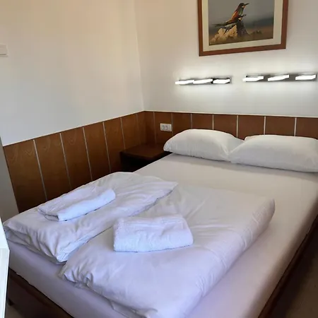 Aqua Prenociste Hotel 3*