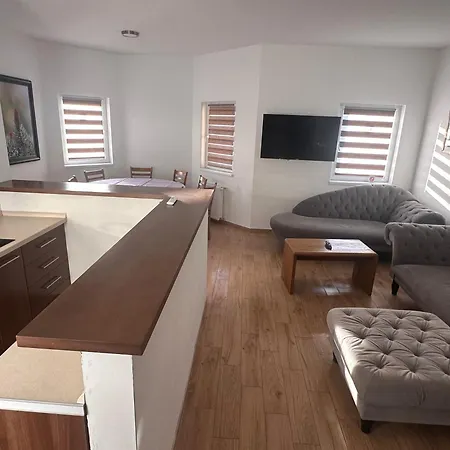 Aqua Prenociste Hotel 3*