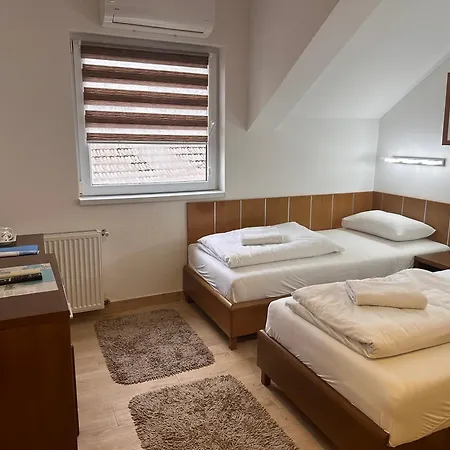 Aqua Prenociste Hotel