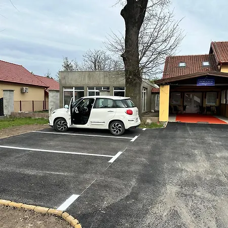 Aqua Prenociste Hotel Palić